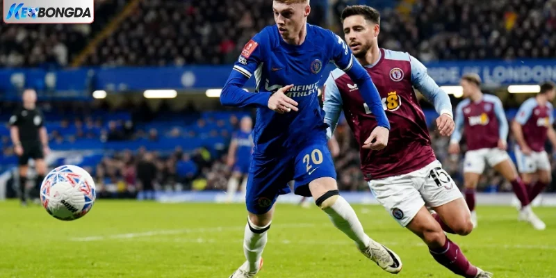 Luôn chọn cửa trên ở sân nhà Luôn chọn cửa trên ở sân nhà