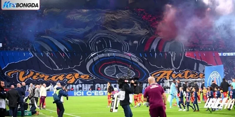 Sân vận động gắn liền với những sự kiện bóng đá Paris và ngoài nước